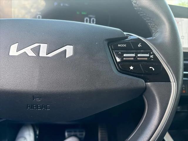 2023 Kia Niro EX Touring