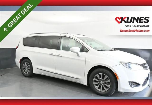 2020 Chrysler Pacifica Touring L Plus for sale in East Moline, IL