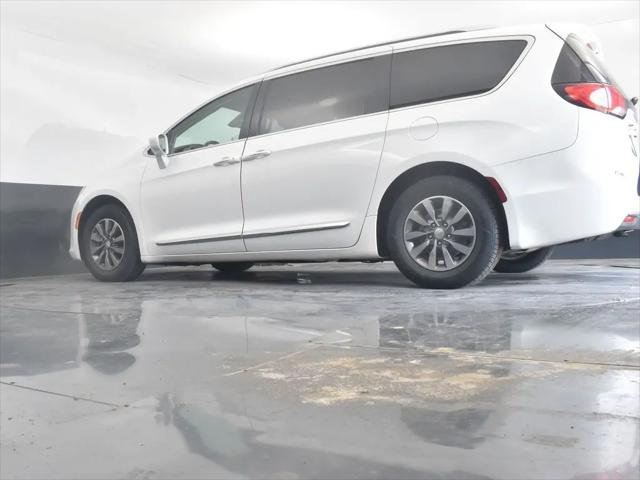 2020 Chrysler Pacifica Touring L Plus