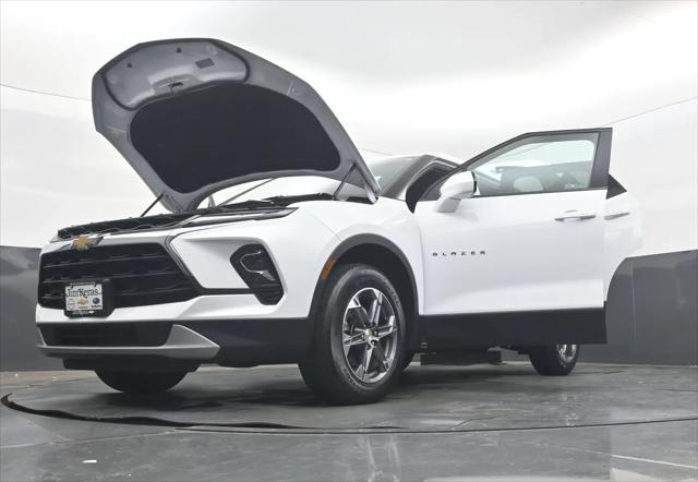 2025 Chevrolet Blazer FWD 2LT