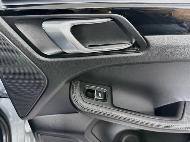 2023 Porsche Macan Macan