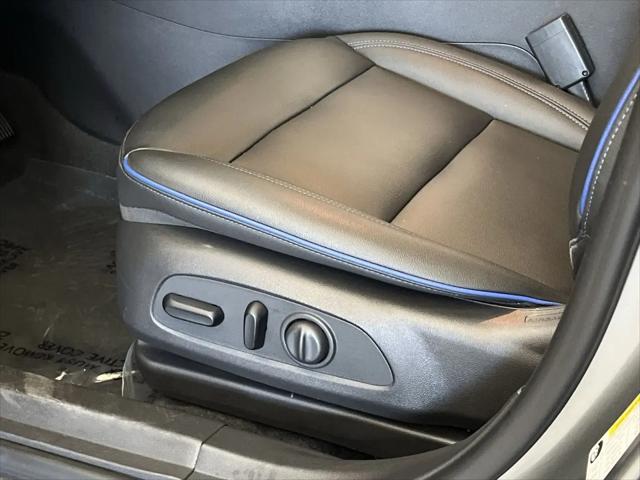2025 Buick NV Sport Touring FWD
