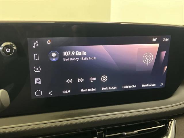 2025 Buick NV Sport Touring FWD