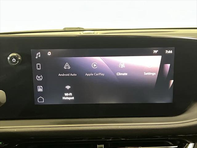 2025 Buick NV Sport Touring FWD