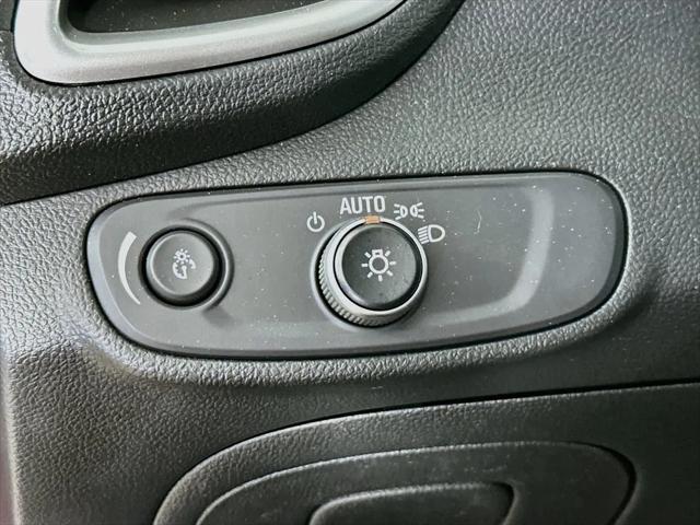 2021 Chevrolet Trax FWD LT