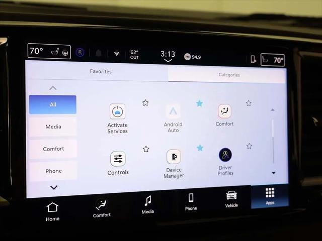 2025 Chrysler Pacifica Select