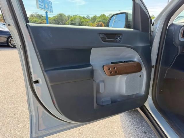 2023 Ford Maverick Lariat