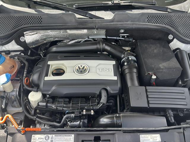 2012 Volkswagen Beetle 2.0T Turbo