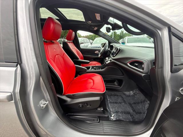 2021 Chrysler Pacifica Limited AWD