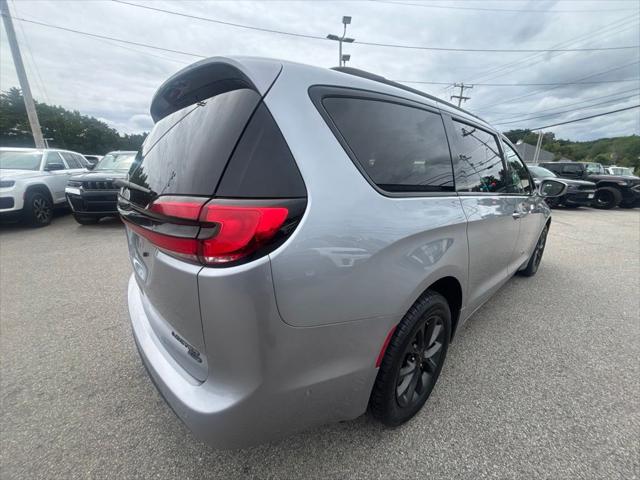 2021 Chrysler Pacifica Limited AWD