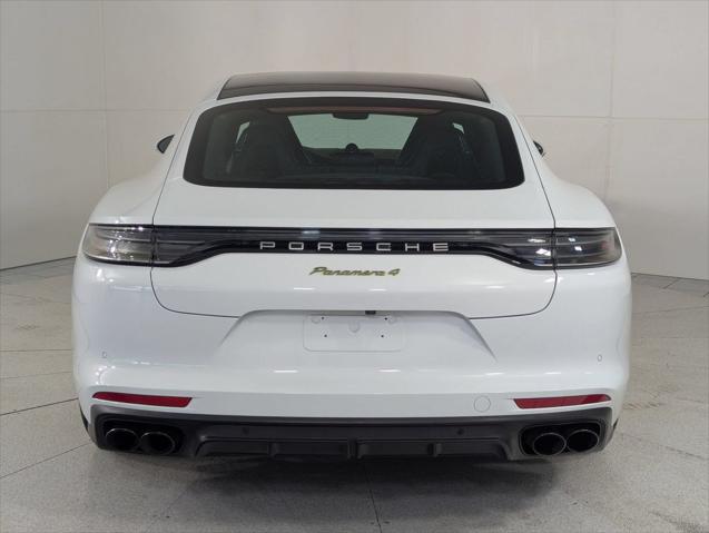 2023 Porsche Panamera E-Hybrid 4