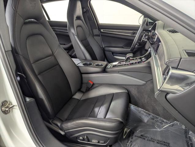 2023 Porsche Panamera E-Hybrid 4