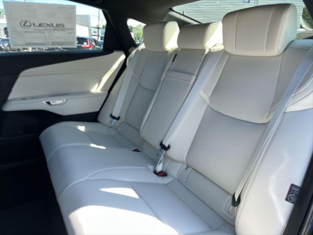2026 Lexus ES Premium+