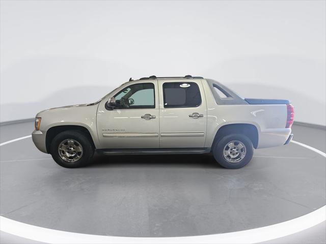 2011 Chevrolet Avalanche LS