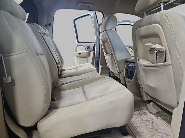 2011 Chevrolet Avalanche LS