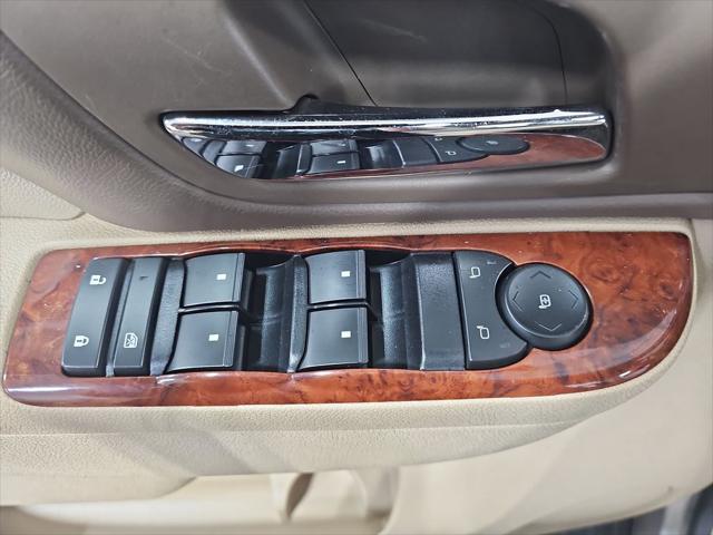 2011 Chevrolet Avalanche LS
