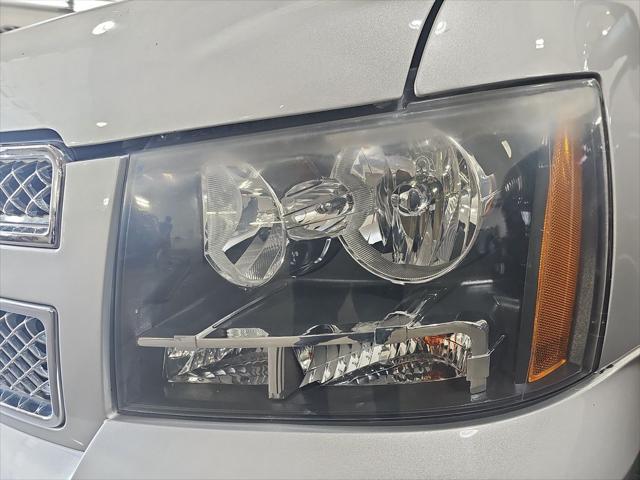 2011 Chevrolet Avalanche LS