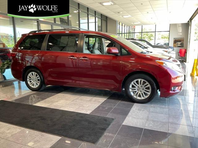 2015 Toyota Sienna XLE 8 Passenger for sale in Kansas City, MO