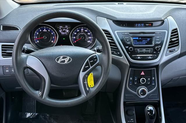 2016 Hyundai Elantra SE