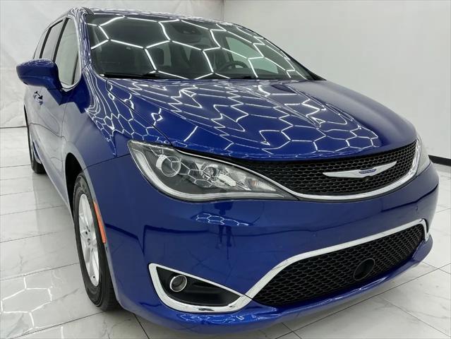 2020 Chrysler Pacifica Touring
