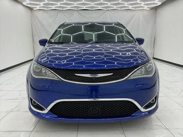 2020 Chrysler Pacifica Touring