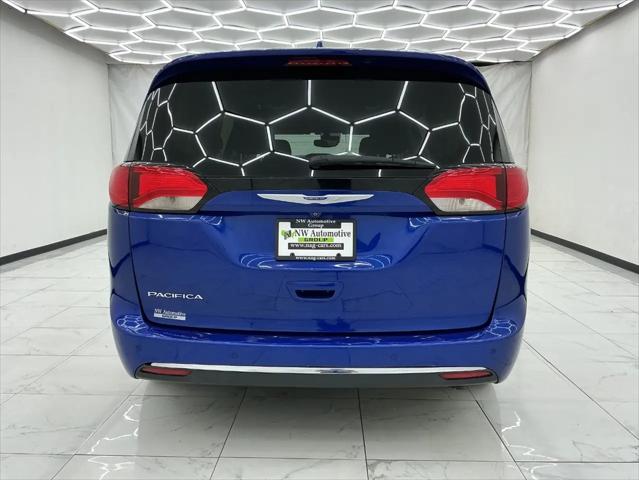 2020 Chrysler Pacifica Touring