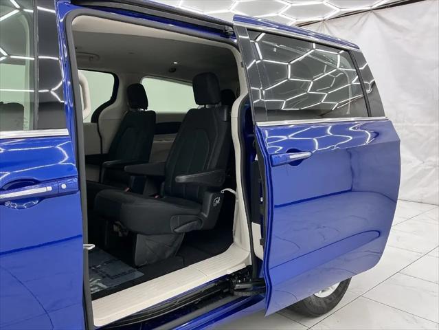 2020 Chrysler Pacifica Touring