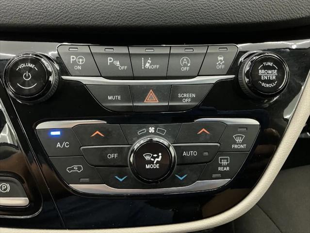 2020 Chrysler Pacifica Touring