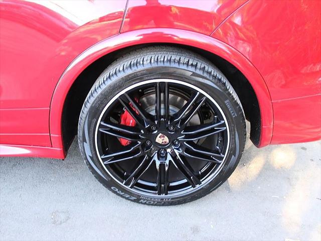 2016 Porsche Cayenne GTS
