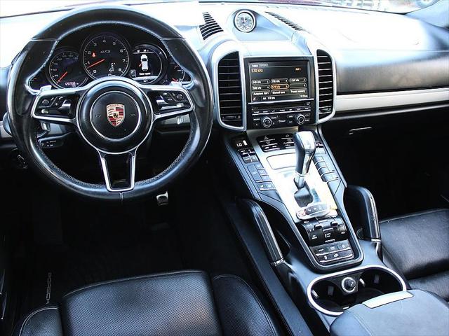 2016 Porsche Cayenne GTS