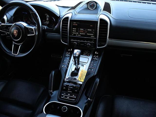 2016 Porsche Cayenne GTS
