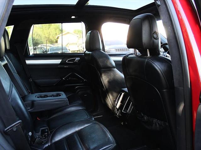 2016 Porsche Cayenne GTS