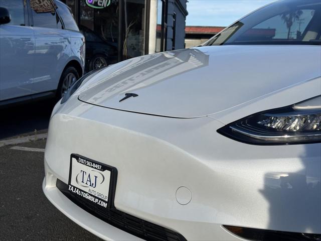 2023 Tesla Model Y Long Range Dual Motor All-Wheel Drive