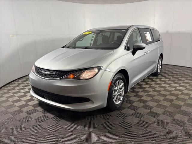 2022 Chrysler Voyager LX for sale in Columbus, IN
