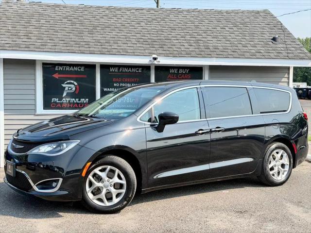 2020 Chrysler Pacifica Touring for sale in Levittown, PA
