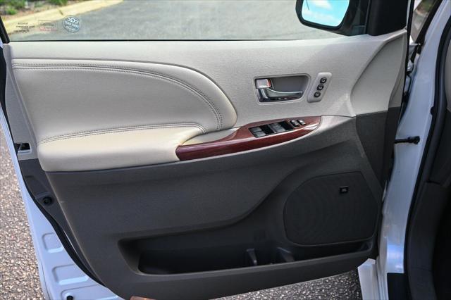 2011 Toyota Sienna Limited 7-Passenger
