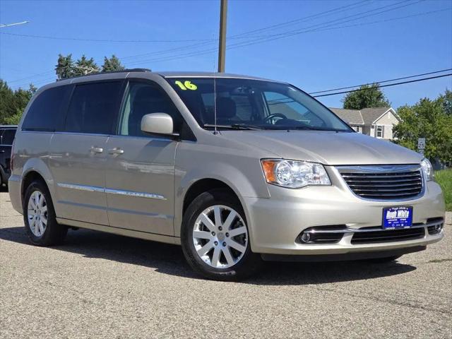 2016 Chrysler Town & Country Touring for sale near Lancaster, OH