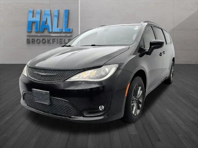 2020 Chrysler Pacifica AWD Launch Edition for sale in Waukesha, WI