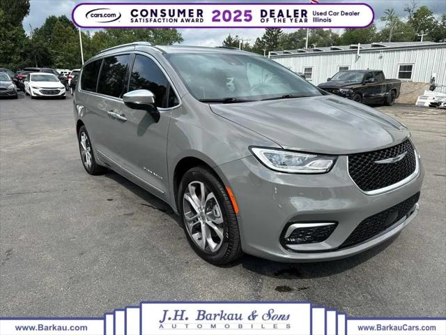 2025 Chrysler Pacifica Pinnacle AWD for sale in Cedarville, IL