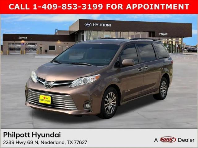 2019 Toyota Sienna XLE 8 Passenger for sale in Neederland, TX