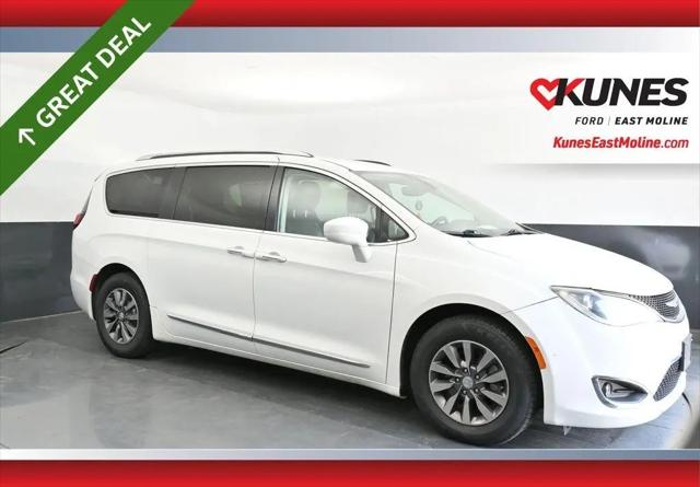 2020 Chrysler Pacifica Touring L Plus for sale in East Moline, IL