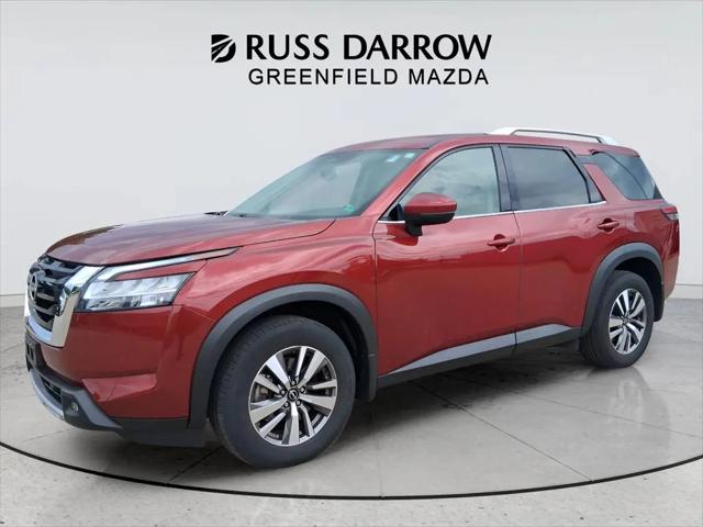 2022 Nissan Pathfinder SL 4WD for sale in Greenfield, WI