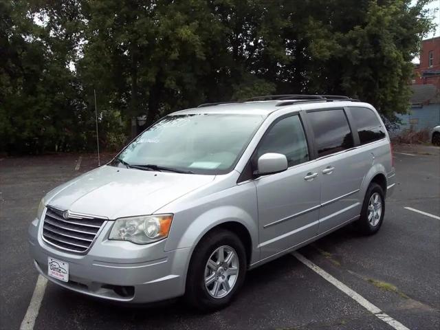 2010 Chrysler Town & Country Touring for sale in Oshkosh, WI