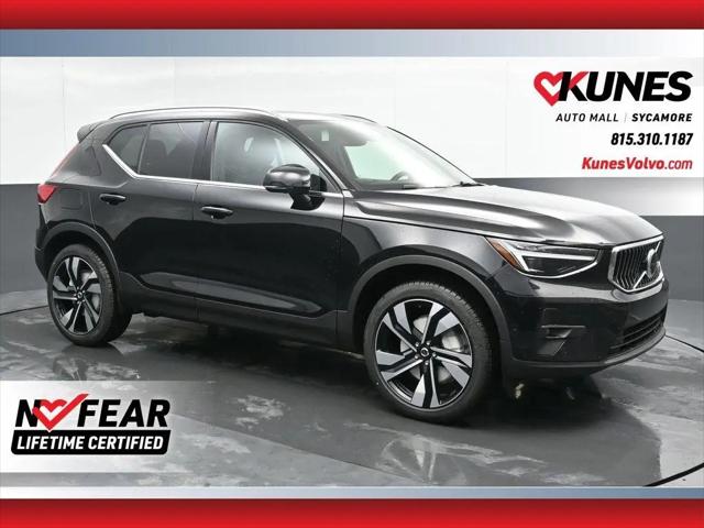 2025 Volvo XC40 B5 Ultra Bright Theme for sale in Sycamore, IL