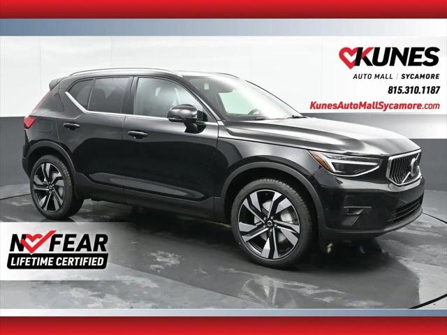 2025 Volvo XC40 B5 Ultra Bright Theme for sale in Sycamore, IL