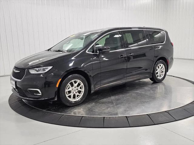 2023 Chrysler Pacifica Touring for sale in Mason City, IA