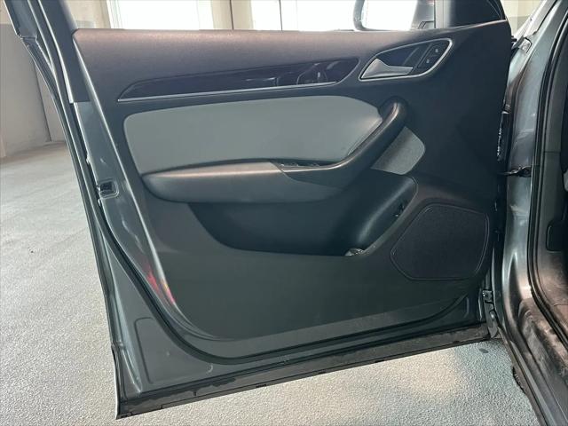 2016 Audi Q3 2.0T Premium Plus