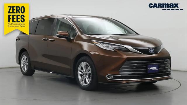 2022 Toyota Sienna Limited for sale in Florence, KY