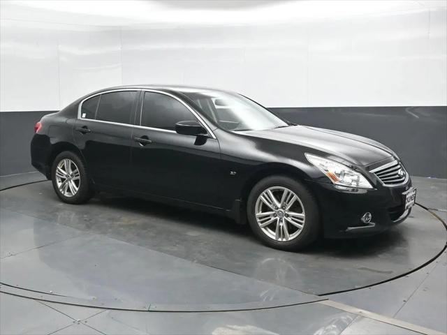 2015 INFINITI Q40 Base for sale in Sycamore, IL