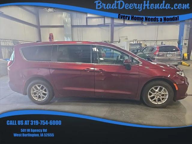 2023 Chrysler Pacifica Touring L for sale in West Burlington, IA
